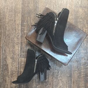 Elegant Black Fringe Heeled Boots